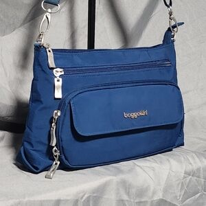 Baggallini RFID Blue Nylon Original Everyday Crossbody Bag Purse